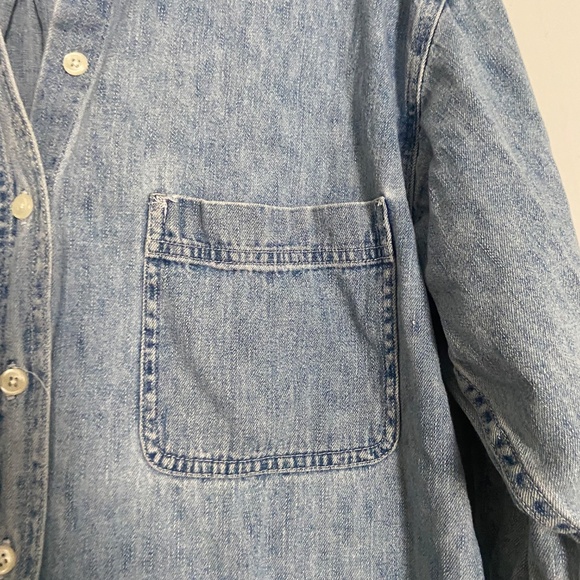 Great Condition Vintage Limited Jeans Women's Chambray Denim Button Down Shirt M - Picture 5 of 7